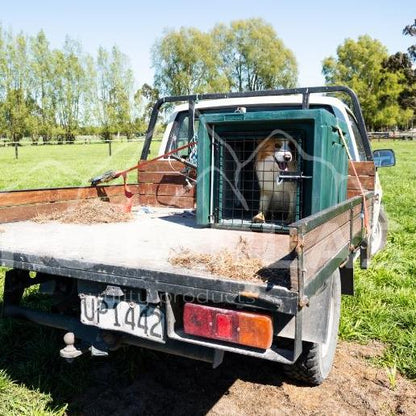 vehicle dog restraint Ute dog box ute dog kennel Ute dog boxtruck dog boxplastic dog box durable dog box Green flat deck  Front